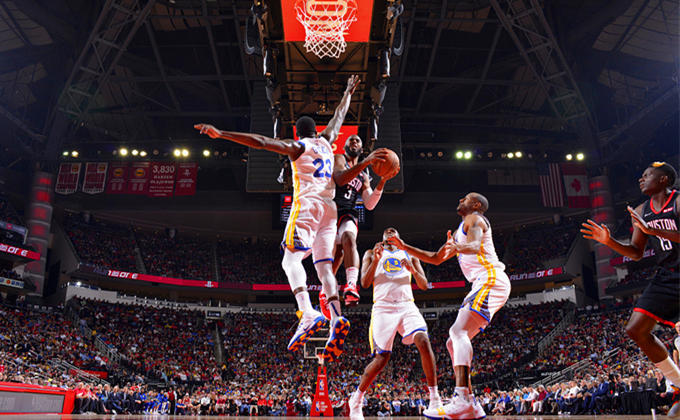 关于连胜终结！美国队赛车赛事中意外险胜对手的信息