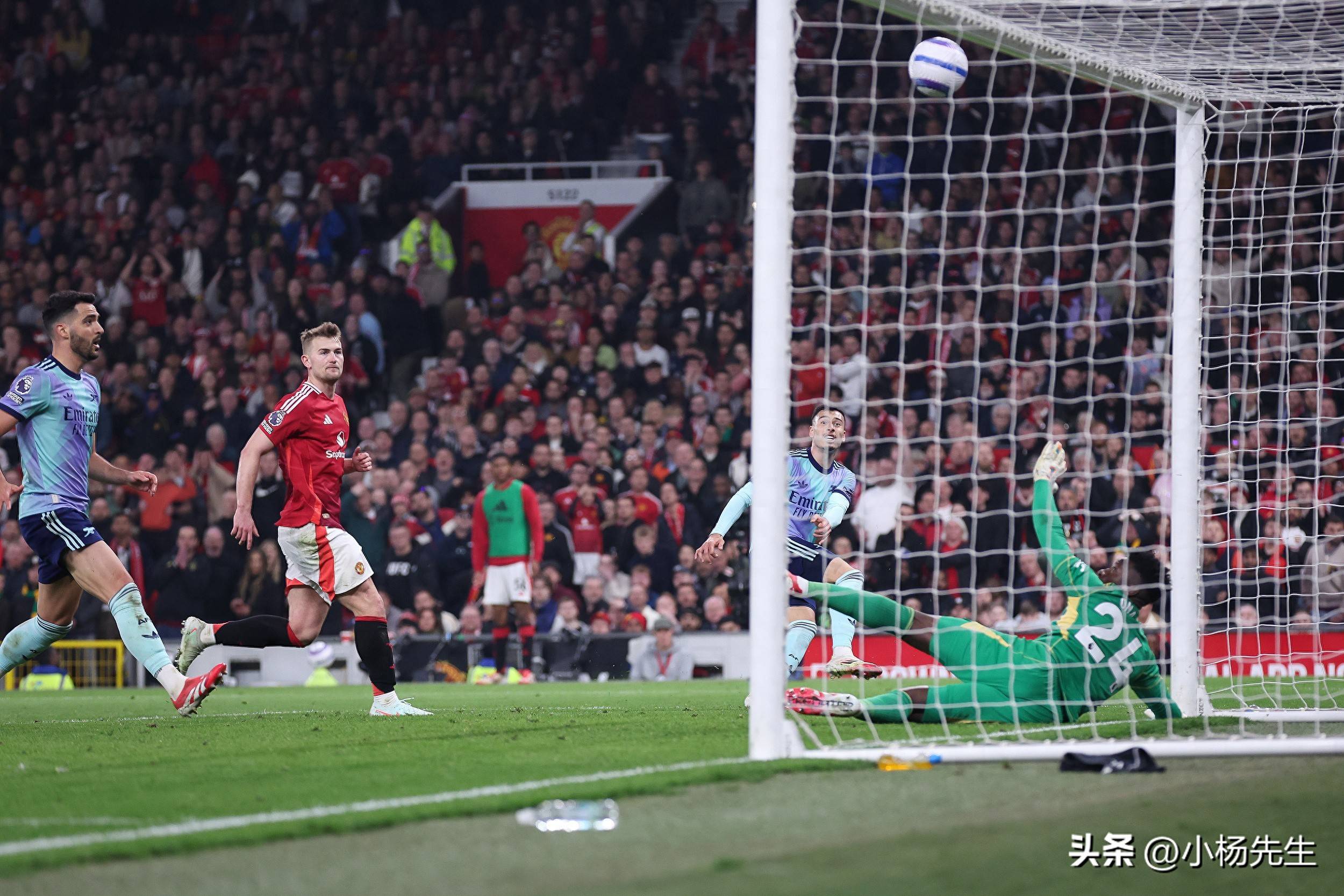 包含纳达尔连续七场比赛得分超过大比分获胜，曼联不断突破！引发球迷热议的词条